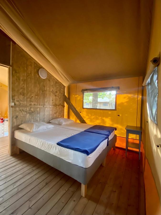 Camping La Kahute - Tente Lodge Au Coeur De La Foret Carcans Buitenkant foto