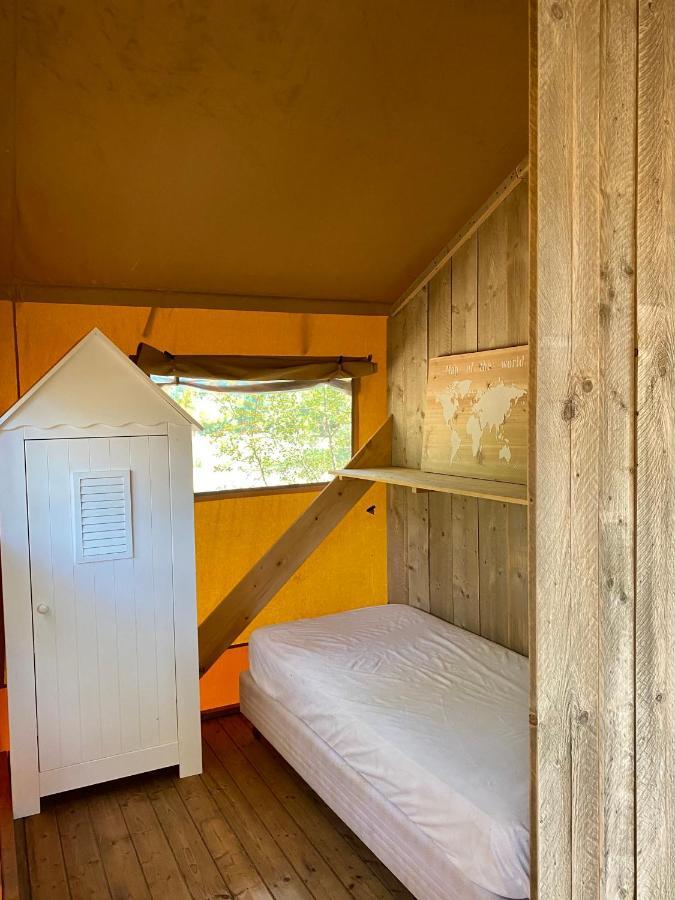 Camping La Kahute - Tente Lodge Au Coeur De La Foret Carcans Buitenkant foto