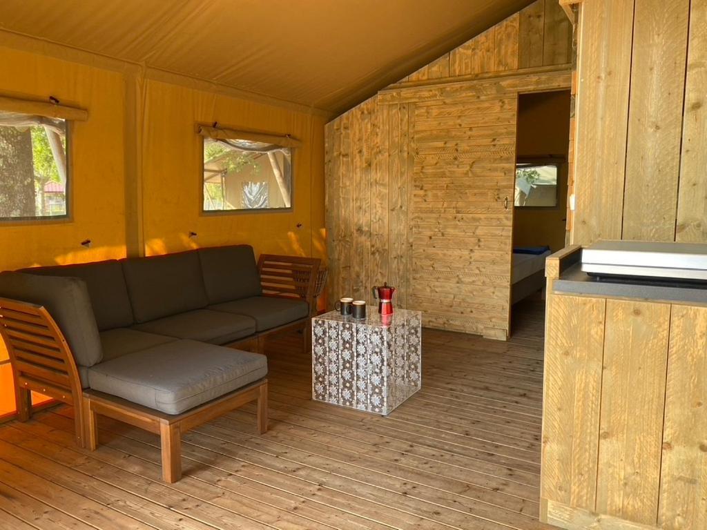 Camping La Kahute - Tente Lodge Au Coeur De La Foret Carcans Buitenkant foto