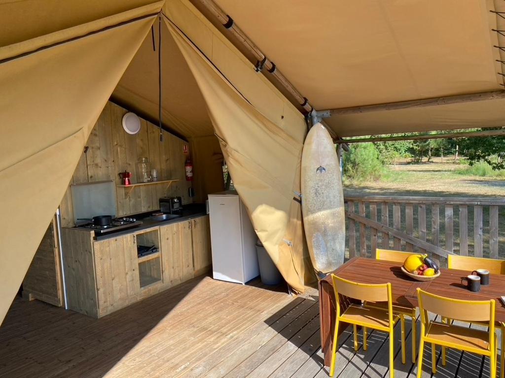 Camping La Kahute - Tente Lodge Au Coeur De La Foret Carcans Buitenkant foto